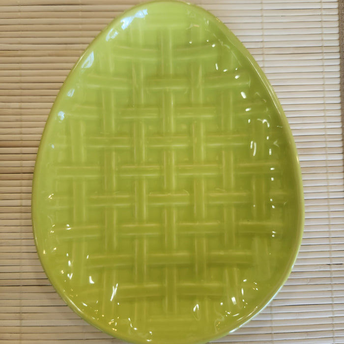 10" Embossed Egg Plate